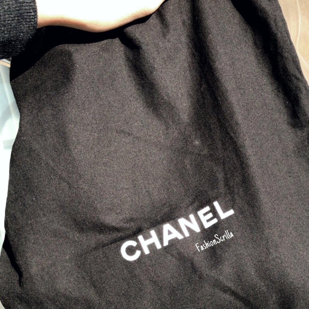 Chanel Couture Black Orylag Fur Red Gray & White Tweed Earmuffs - Picture 8 of 14